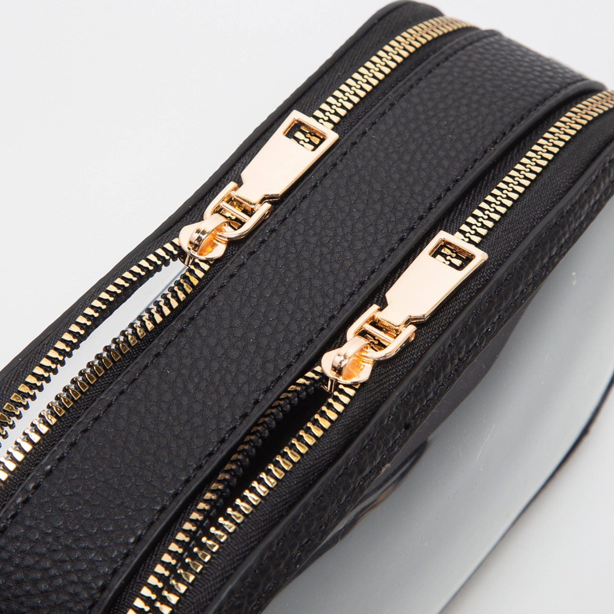 Black Double Zipper Oval Clear Bag